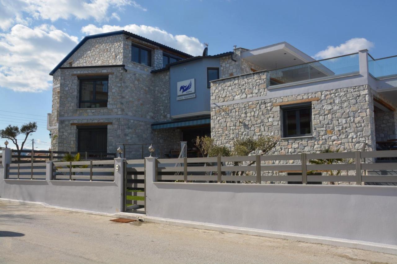 Pegasus Sea View Luxury Apartments Nea Vrasna Ngoại thất bức ảnh