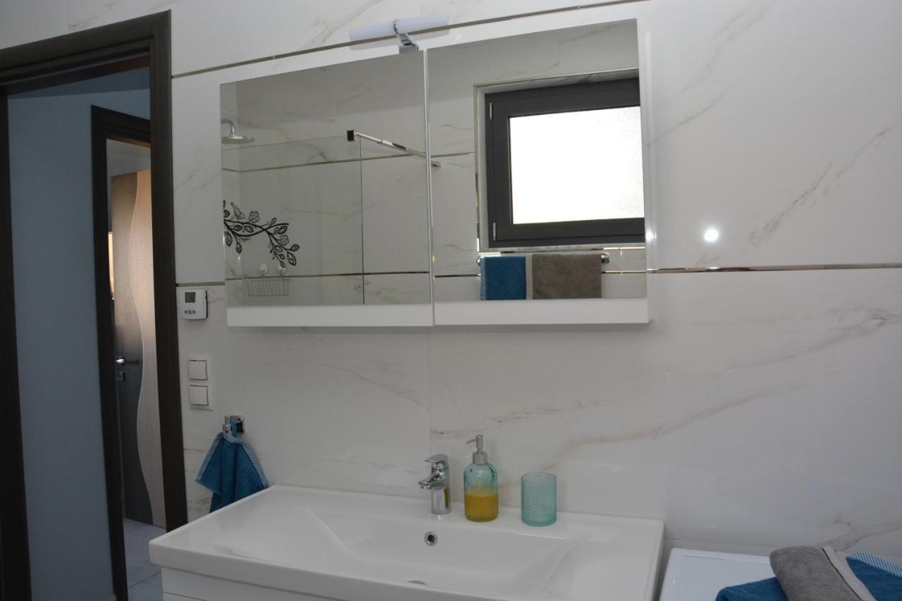 Pegasus Sea View Luxury Apartments Nea Vrasna Ngoại thất bức ảnh